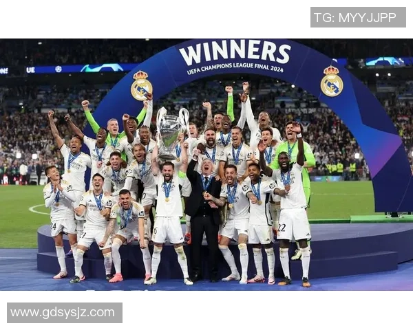 回顾1992年丹麦足球明星的辉煌历程与传奇瞬间