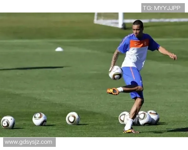 足球明星的颠球技巧揭秘让你也能轻松掌握这项炫酷的足球技能